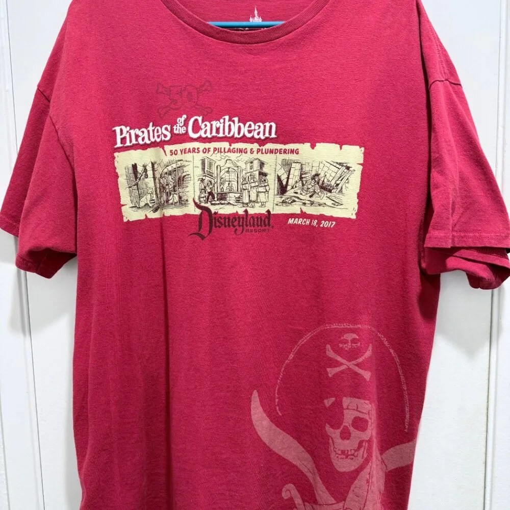 Disney Pirates Of The Caribbean T-Shirt / Shirt (free ship) Limited Ed. XL - Picture 2 of 3